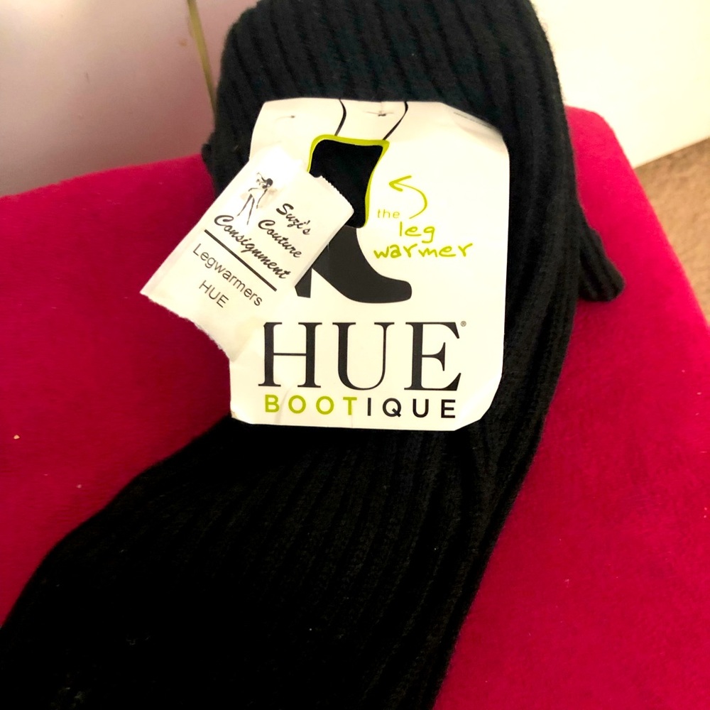 BNWT HUE boutique The Leg warmer